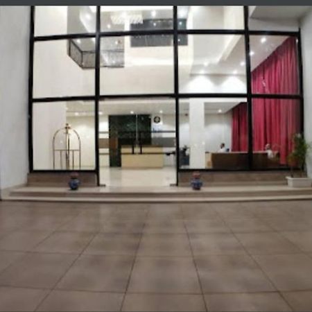 Derby Greens Hotel بوبال المظهر الخارجي الصورة